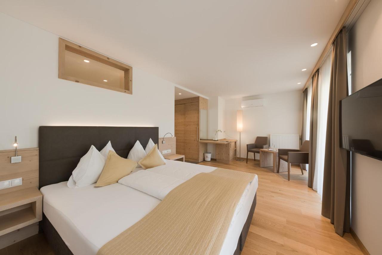 Hotel Kiendl Schenna Zimmer foto