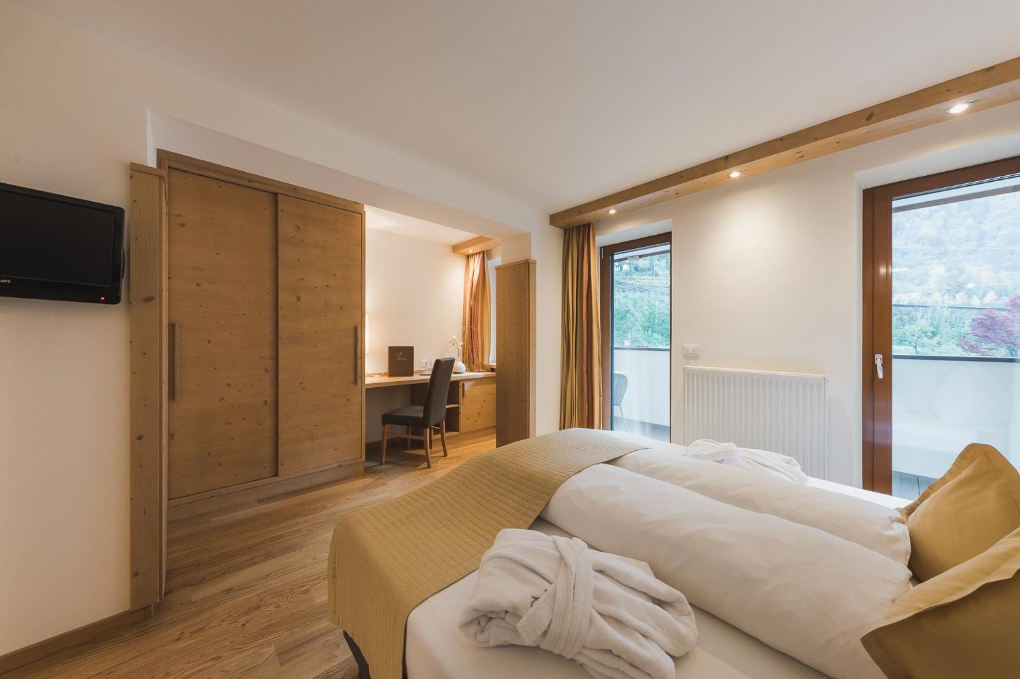 Hotel Kiendl Schenna Zimmer foto