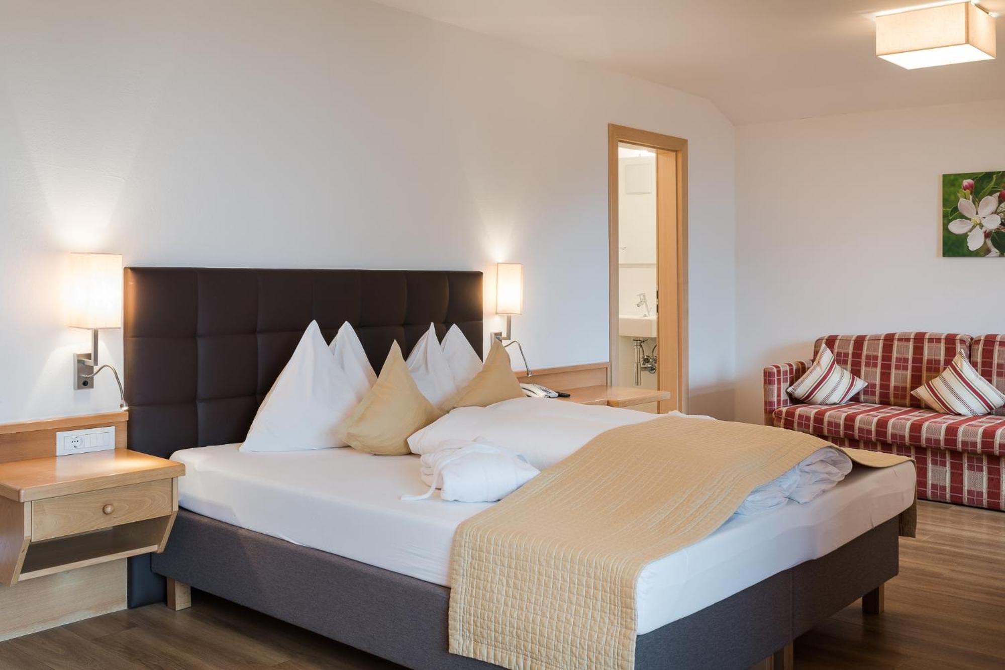 Hotel Kiendl Schenna Zimmer foto